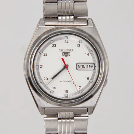 Herrur Seiko 5, automatisk, dag, datum, Ø 37,5mm, boettnr: 7S26-0570, serienr: 4N0690, länk med viklås, total längd ca 17,5cm