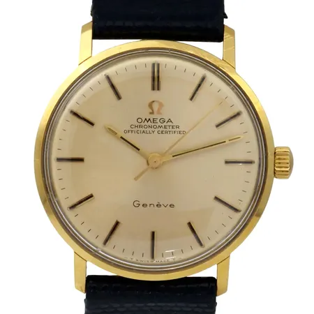 Herrur Omega Genève Chronometer, 18K guld, Ø33 mm, manuell, referensnummer  Ref no. BA 137.0001, boettnummer 137.001, 60-tal, skinnband från Hirsch, urverk löst - märks när klockan skakas, 