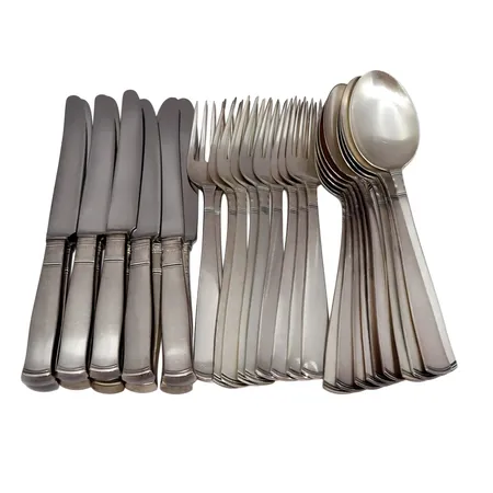 Parti silverbestick Rosenholm, 830/1000, knivar med blad i rostfritt stål, totalvikt 1390g varav knivarna väger 585g