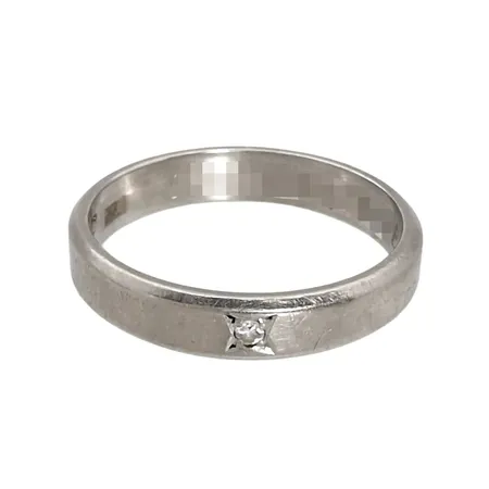 Ring, 18K vitguld, Diamant 0,005ct, Ceson Guldvaru Ab, slitage, gravyr Vikt: 4,7 g