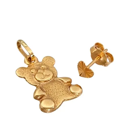 Hänge "Nalle" + Örhänge "Hjärta", enkelt, 18K guld, hänge längd inkl. ögla 19 mm, örhänge mått 4x4 mm Vikt: 0,6 g