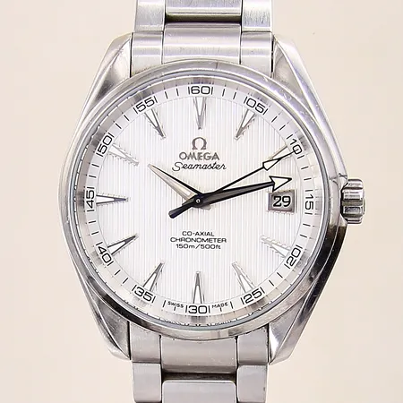 Herrur Omega Seamaster Aqua Terra Co-Axial, stål, automatisk, ref-nr: 231.10.42.21.02.001, serie-nr: 82035837, verk-nr: 82035837, kaliber: 8500, Ø41,5mm, datum, stållänk med 16 monterade länkbitar, delar från tidigare service, röd box i läder, repig länk, boett med repor, jack i boett, inga övriga tillbehör 
