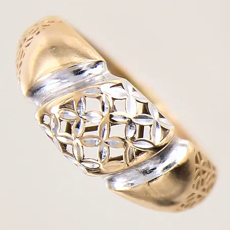 Ring med dekor, stl: 18½, bredd: 2,1-7,8mm, tvåfärgad, 18K  Vikt: 1,8 g