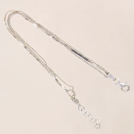 Armband treradigt, längd 17-19cm, bredd 4mm, GHA, silver 925/1000 Vikt: 2,1 g