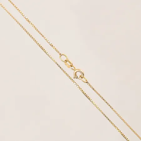 Kedja Venezia, längd: 46cm, bredd: 0,8mm, Balestra, 18K  Vikt: 2,6 g