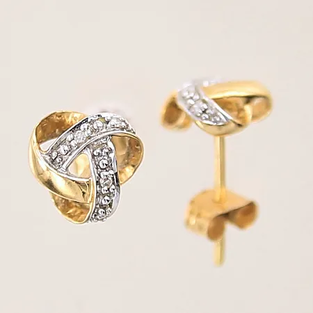 Ett par örhängen med 8/8 slipade diamanter 4xca0,005ct vardera, Ø7,8mm, GHA, 18K  Vikt: 1,5 g