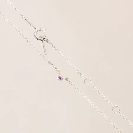 Collier med rosa safir, Efva Attling Micro Blink, längd: 40-45cm, bredd: 1,4-2,9mm, silver 925/1000 Vikt: 2,7 g
