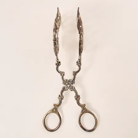Kaktång med dekor, längd 17cm, silver 830/1000 Vikt: 56,3 g