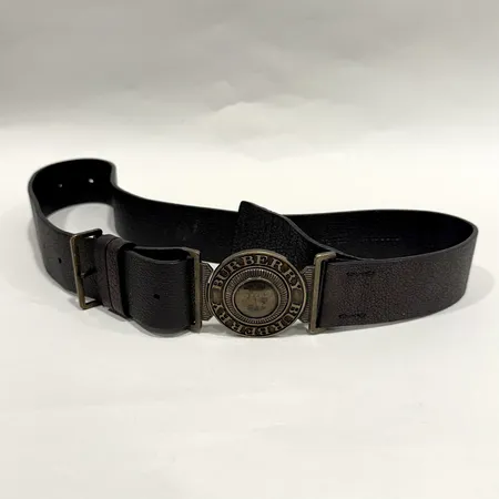 Bälte, Burberry, brunt läder, spänne i metall, storlek: 30/75, bredd: 3,8cm, box. 