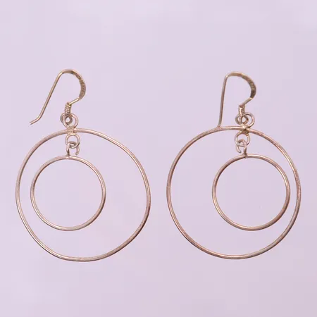 Ett par örhängen, ca 46x31mm, skeva, GHA. 925/1000 silver Vikt: 3 g