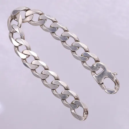Armband Pansar, längd 21cm, bredd 13,5mm, trögt/skadad lås, silver 925/1000.  Vikt: 47,5 g