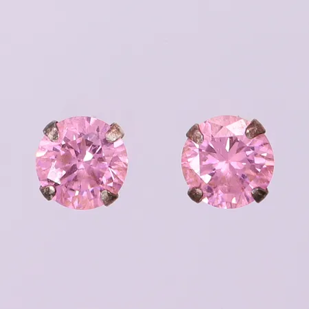 Ett par örhängen med rosa stenar, ca Ø6,5mm. 925/1000 silver Vikt: 1,4 g