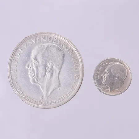 Två mynt, 900/1000 silver Vikt: 27,5 g