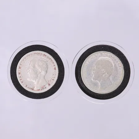 Två mynt, Oscar II Sveriges och Norges konung, 1kr, 1898, 1901, i etuier. 800/1000 Vikt: 14,5 g