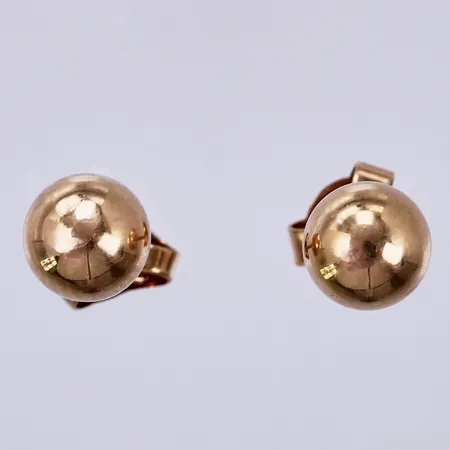 Ett par örhängen, Ø ca 6mm, 18K Vikt: 1,4 g