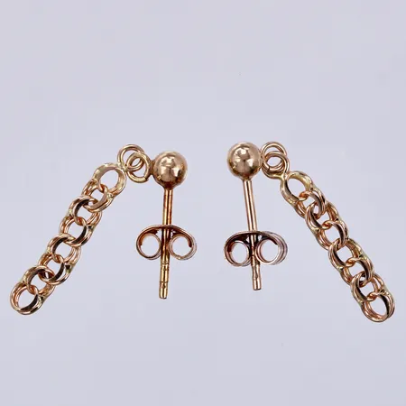 Ett par örhängen bismarck, längd: ca 2cm, bredd: ca 3mm, 18K Vikt: 0,9 g