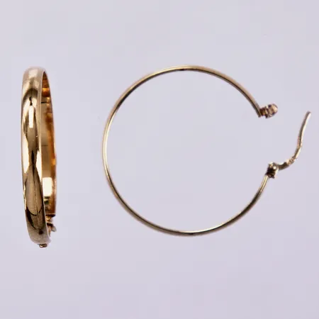 Ett par örhängen, Ø ca 29mm, bredd ca 3mm. förgyllt silver, 925/1000 silver Vikt: 5,3 g