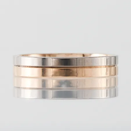 Ring röd/vitguld, Schalins, storlek 22 mm, bredd 5mm, 18k. Vikt: 9,3 g