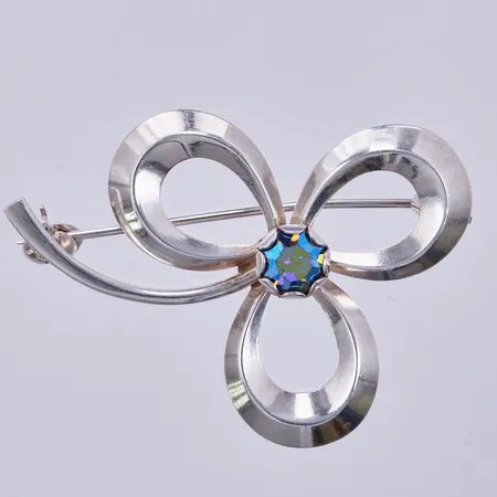 Brosch med färgad sten, Denmark, Sterling, längd: ca 4cm, bredd: ca 30mm, silver 925/1000 Vikt: 3,9 g