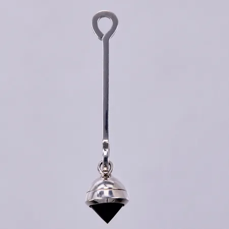 Hänge Efva Attling, Dancing Queen, onyx, längd: ca 5cm, bredd: ca 1-11mm, 925/1000, silver Vikt: 4 g