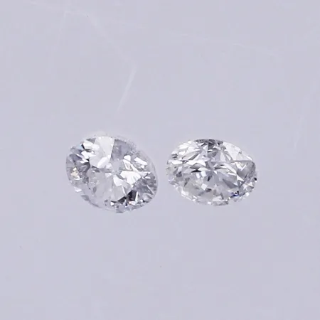 Lösa diamanter ca 2x0,13ct, W(H)/P, äldre slipning