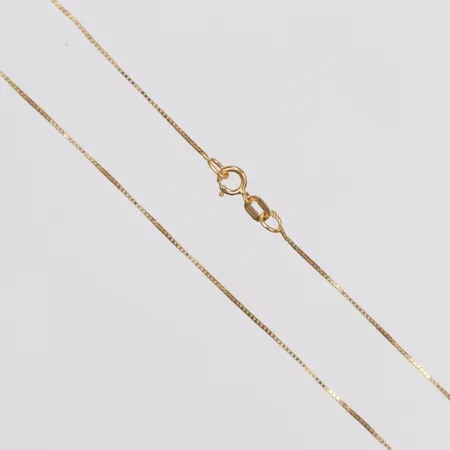 Kedja, Venezia, italienska stämplar, 49cm, bredd 0,5mm, något ojämn, 18K  Vikt: 1,4 g