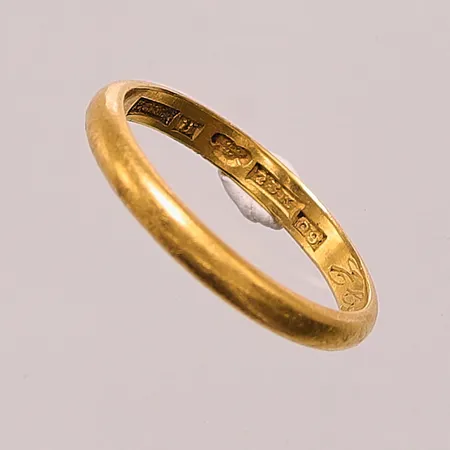 Ring, Ø22¼, gravyr, 23K 6,2g.