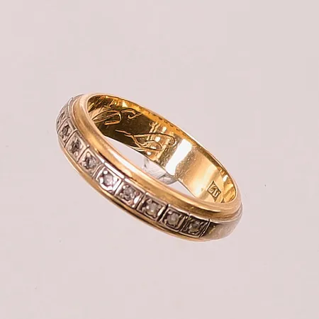 Ring, diamanter 10x ca 0,01ct, Ø17¾, bredd:4mm, gravyr, 18K 5,7g.