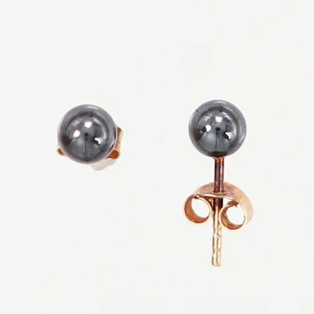 Ett par örhängen med hematit-kulor, Ø4mm, 18K  Vikt: 0,7 g