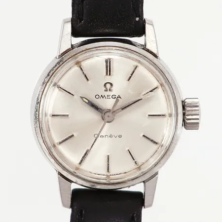 Damur Omega Geneve, Ø21mm, manuell, stål, armband ej original, repa på plexiglas, inga tillbehör