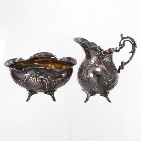 Mjölkkanna samt sockerskål, högsta: 8cm, förgylld insida, GEWE, silver 830/1000 Vikt: 168,7 g