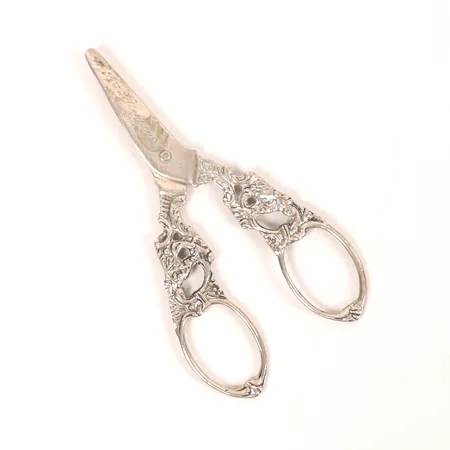 Druvsax, Gewe Silvervarufabriken AB, Malmö år 1957, längd: 110 mm, silver. Vikt: 28 g