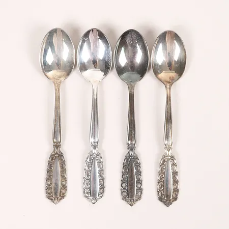 Fyra kaffeskedar, modell: Carmen, längd: 11,6cm, Guldsmedsaktiebolaget i Stockholm, 1978-1980 Stockholm, silver. Vikt: 53,4 g