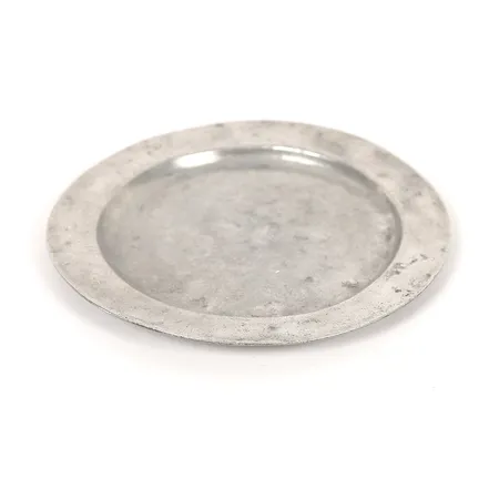 Tallrik, tenn, märkt Wisby, 1763, ca Ø22cm, lagning, rispor, åldersbetingat slitage. Vikt: 0 g