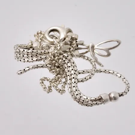 Diverse defekt silver, 925/1000, vikt 3,83g.