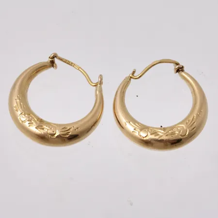 1par örhängen i 18K guld, mått 17,9x19mm, bredd 4,46mm, vikt 2,74g.