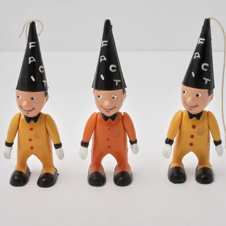 3st Facit gubbar, design Ivan Hammar, ca 10cm i plast, 60-tal, tillverkade i Hongkong.