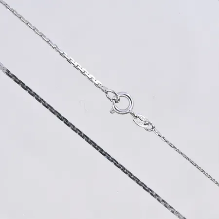 Kedja, längd 40,5 cm, bredd 1 mm, vitguld, 18K. Vikt: 5 g