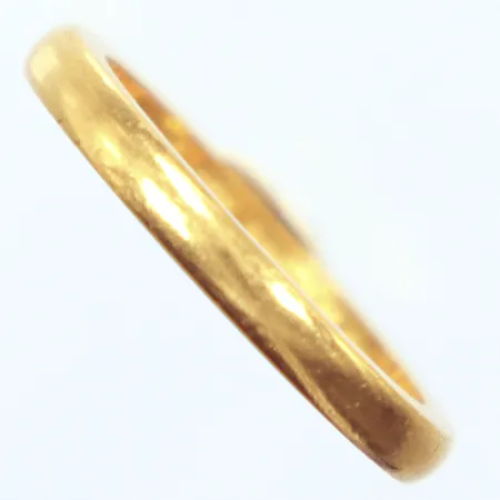 Ring, Ø16¾, gravyr, 23K  Vikt: 5 g