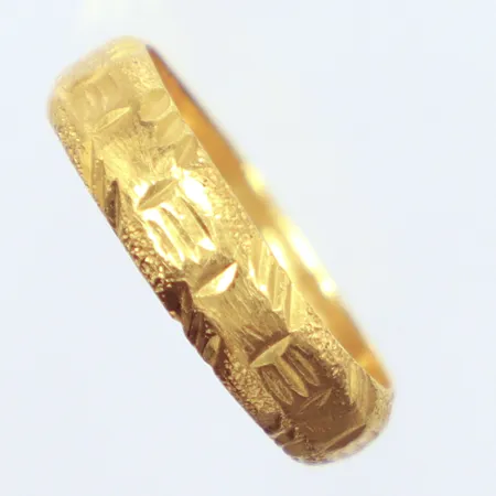 Ring, Ø16, defekt, 23K  Vikt: 1,9 g