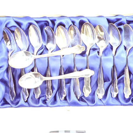 12 kaffeskedar Disa 12cm, silver 830/1000, orginallåda Vikt: 175 g