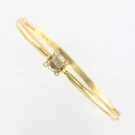 Armband stelt, öppningsbart, Ø60mm, bredd 3,5mm, defekt, saknar sten, skevheter, 18K Vikt: 12,8 g