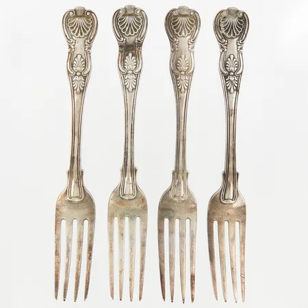 Fyra Gafflar, 20,8cm, modell: Engelsk Snäck, Brittiska stämplar, silver  Vikt: 397,5 g