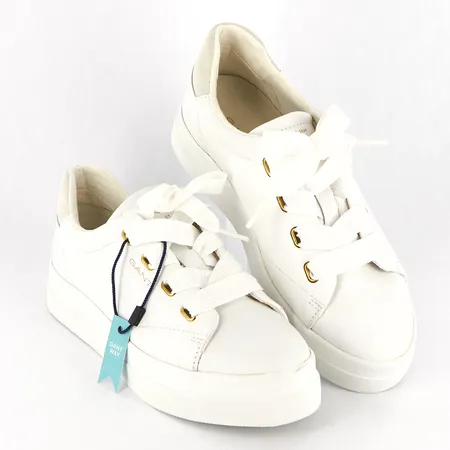 Skor/ sneaker Gant Avona, stl: EU37, smärre bruksskick, inga tillbehör  Vikt: 0 g