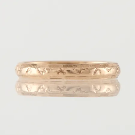 Ring, storlek 16 ½ mm, bredd 2.9 mm, 14k. Vikt: 2 g