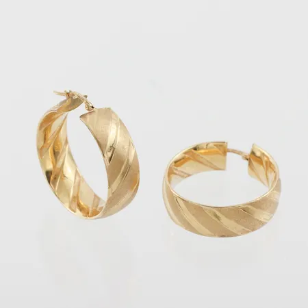Örhängen paret, diameter ca 31 mm, 18 k. Vikt: 7,5 g