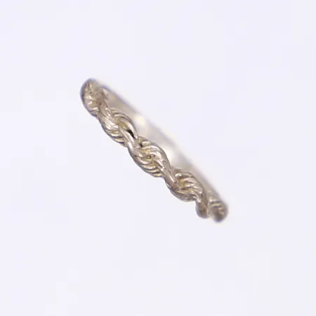 Ring, stl 16¼, bredd 2-3mm, silver 830/1000 Vikt: 1,5 g