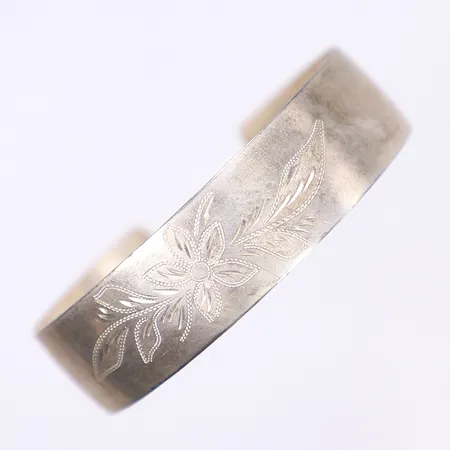 rmring, öppen, graverad dekor, ca 60x55mm, bredd 16mm, silver 925/1000 Vikt: 14,6 g
