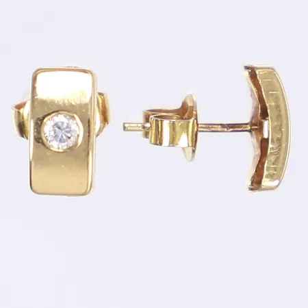 Ett par örhängen med vita stenar, 9x4mm, snurrebussar ej guld, 18K Bruttovikt: 0,9g Vikt: 0,9 g