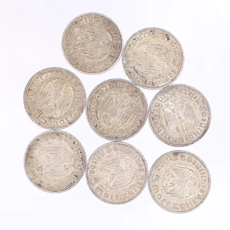 Åtta silvermynt 5 Mark, 1935-1936, tyska, silver 900/1000 Vikt: 110,7 g